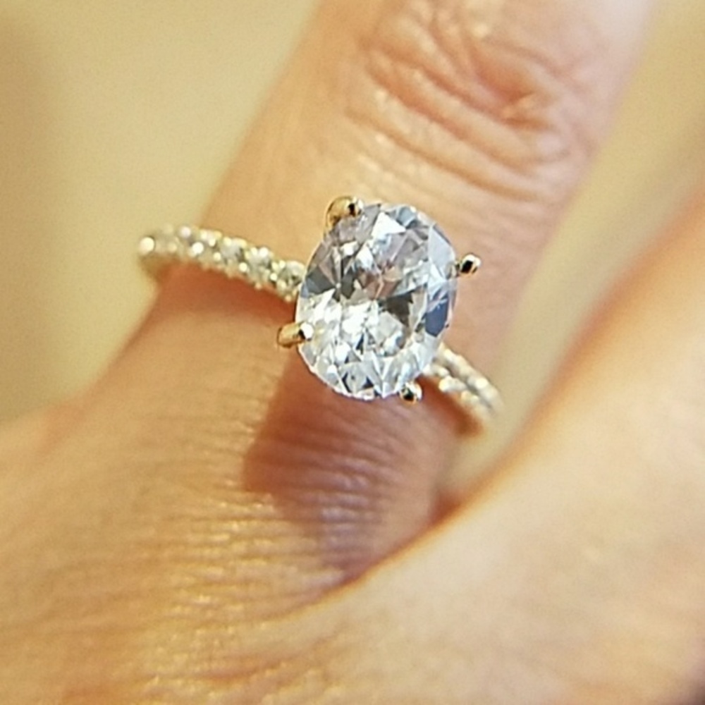 one pc 14k yellow Gold 2ct oval cut Engagement Ring